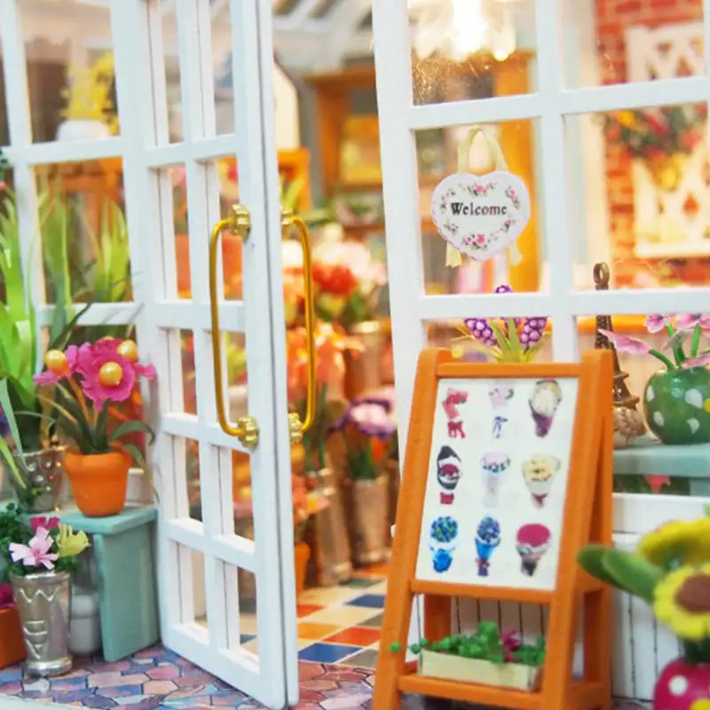 Miniature House The Florist Sosa