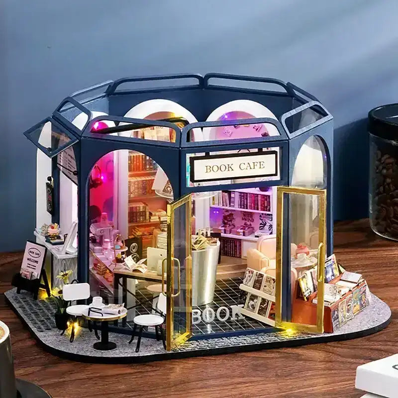Miniature House Literary Café