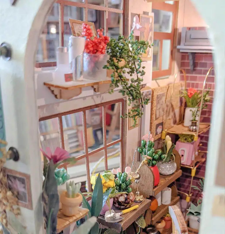 Miniature House Emily's Floral Boutique