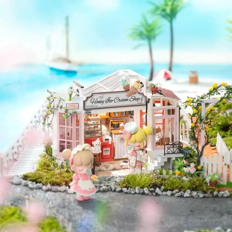 Miniature House Honey Ice Cream Shop