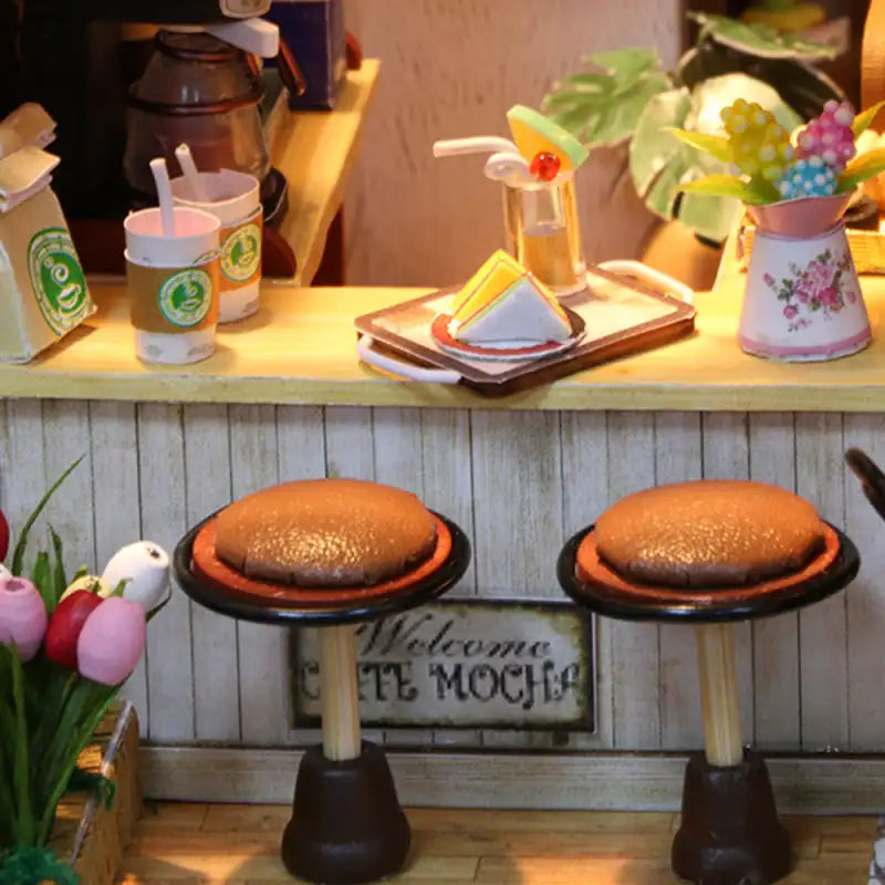 Miniature House Coffee Break